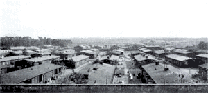 Blick über das Lager, Mai 1945.